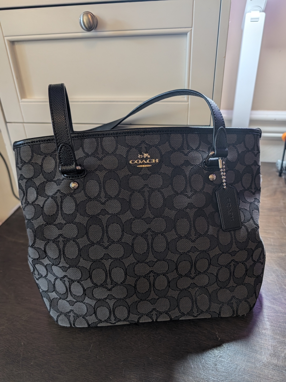 Coach City Tote in Signature Canvas Black Charcoal Gray Like New